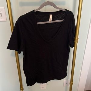 Black altar’d state v neck size small